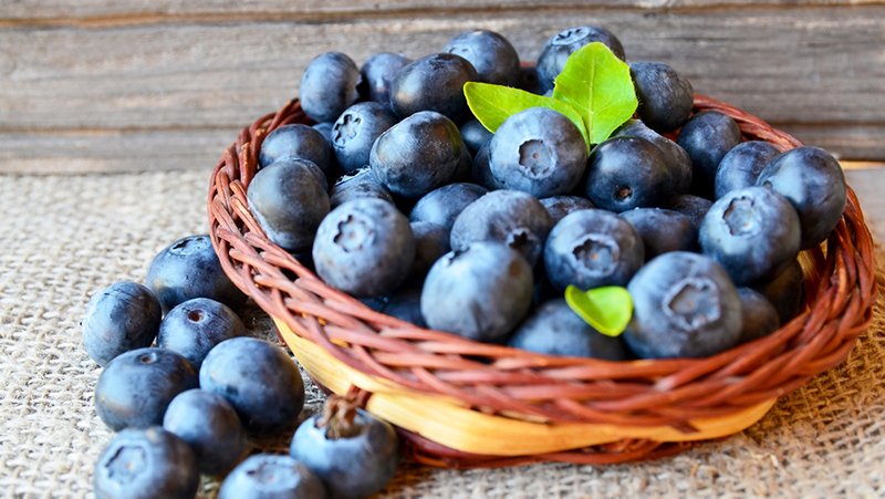 Quercetin in the UK: A Guide to the Flavonoid with Multiple Health Benefits